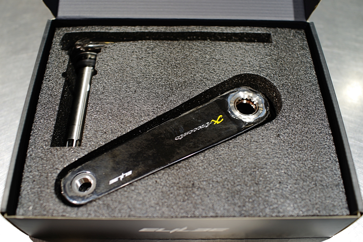 話題の超軽量カーボンクランク＆パワーメーター「ELILEE（エライリー