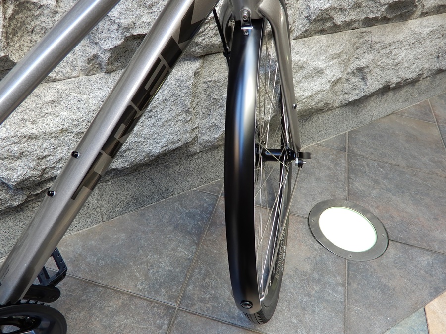 一台限りのお得なカスタムバイクをご用意いたしました！FX1 DISC