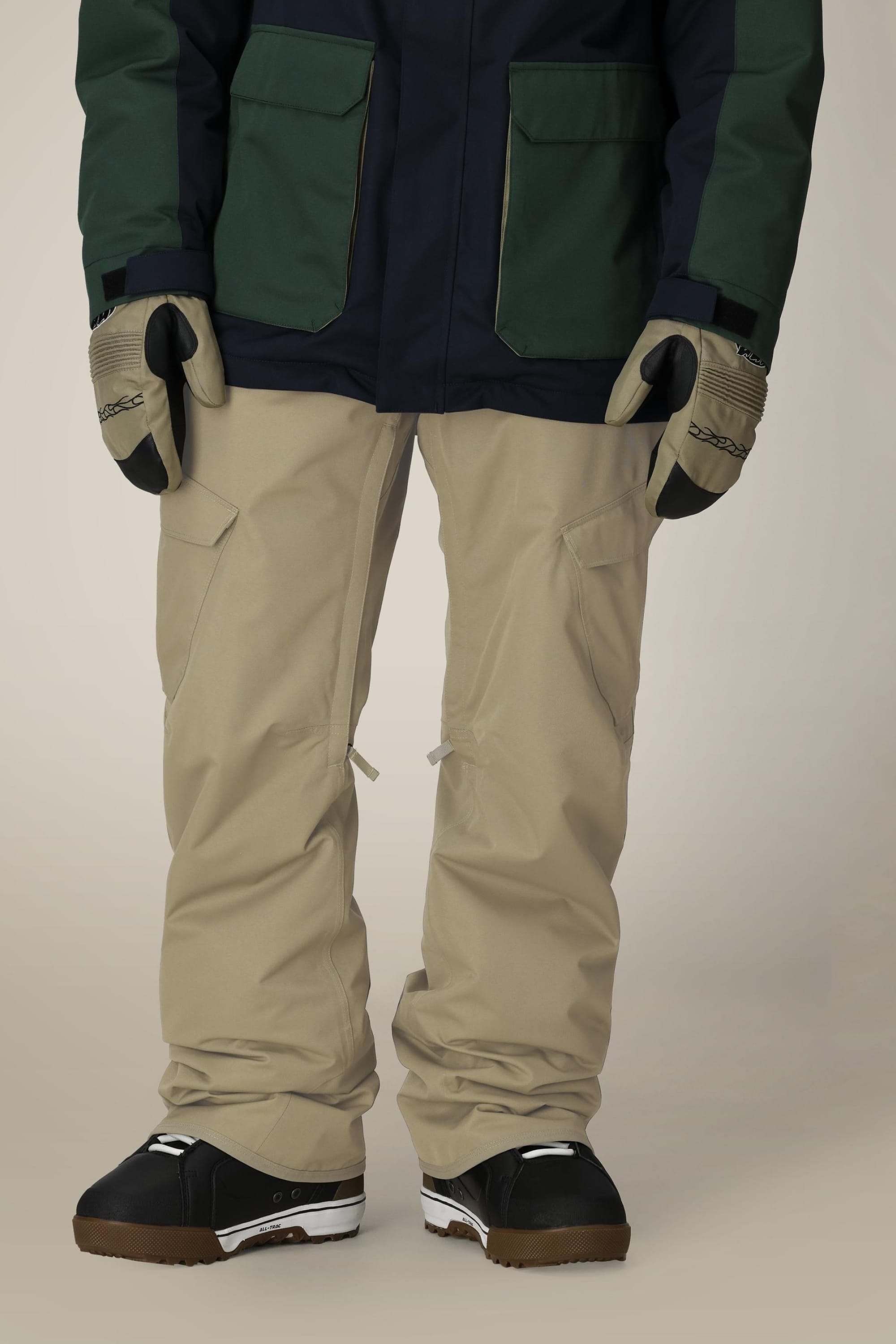 686 Men's Infinity™ Insulated Cargo Pant – 686.com