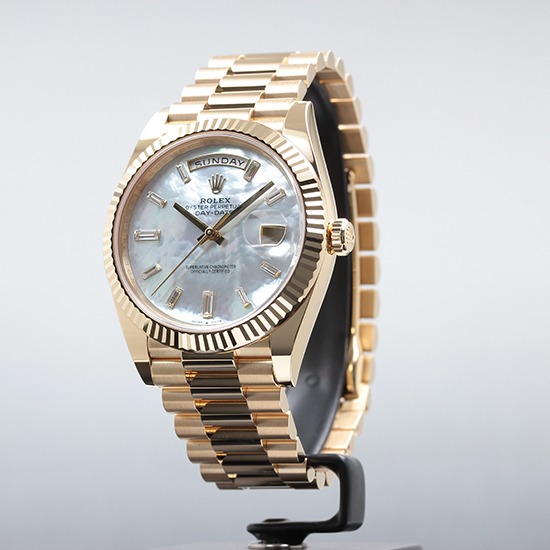 ロレックス デイデイト40 Ref.228238NA ホワイトシェル10Pバゲット