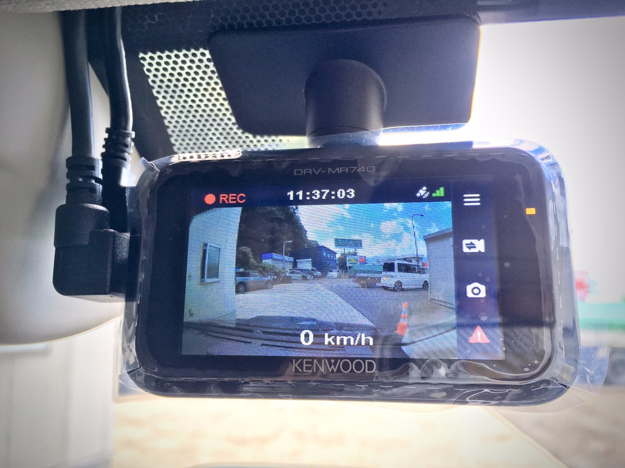 KENWOODスタンドアローン型前後撮影対応2カメラドライブレコーダー