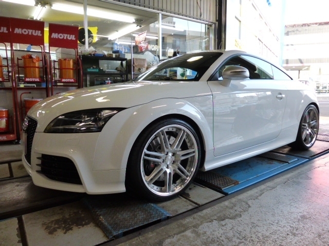 AUDI TT-RS にホイール取付 ／ WORK GNOSIS GR202 ＋ POTENZA S001