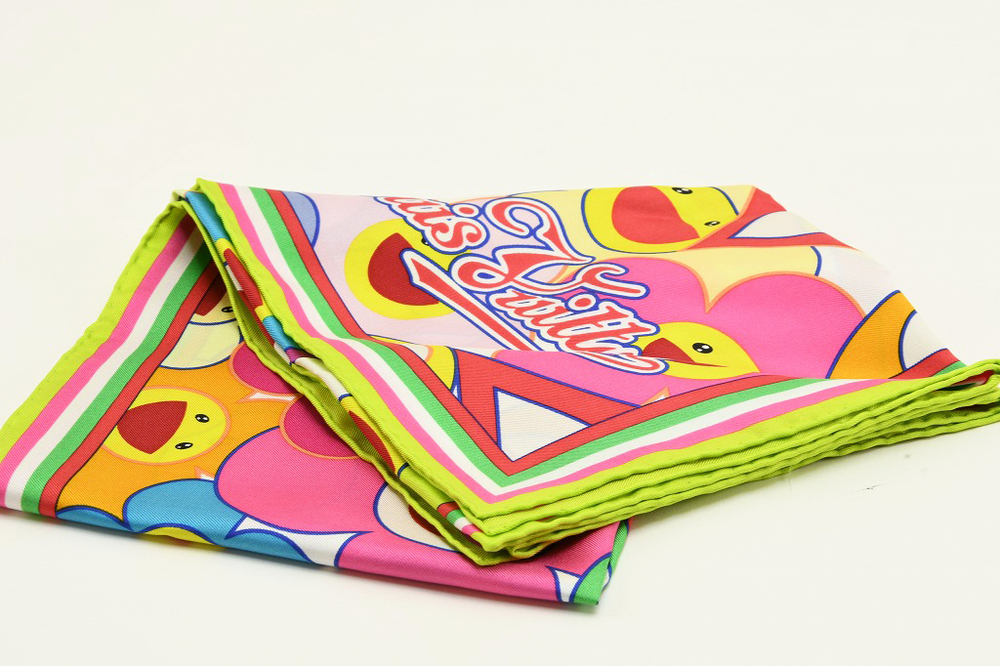 ルイヴィトン LOUIS VITTON スカーフ コスミックブラッサム 村上隆