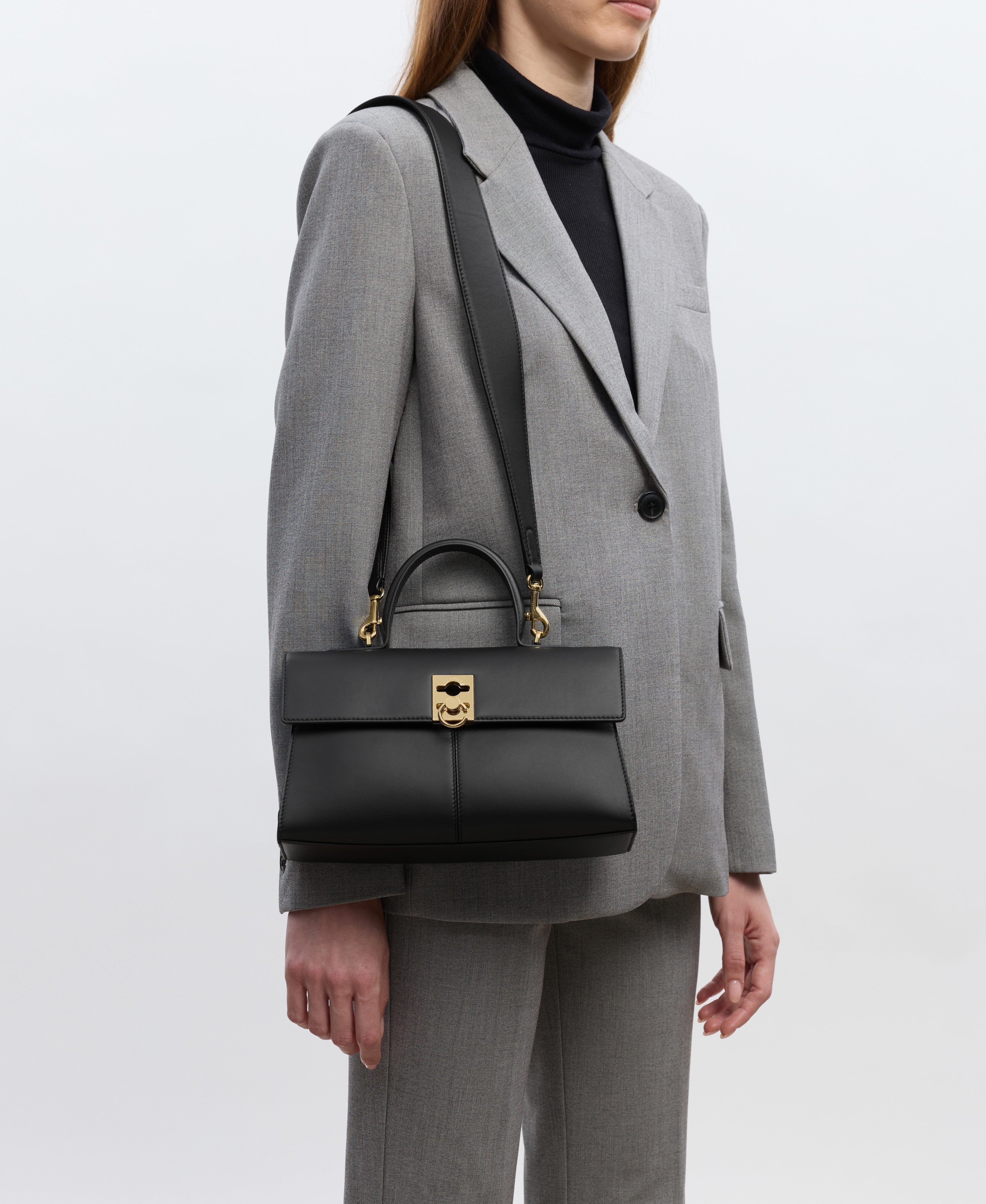 Cafuné Medium Stance (カフネ ミディアム スタンス) - Black