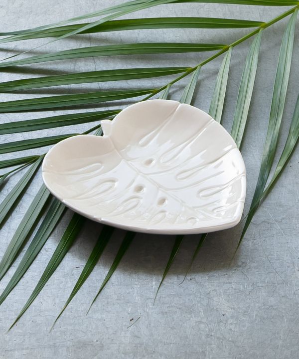 食器】モンステラプレートS(WHITE): 『Kahiko(カヒコ)』公式通販