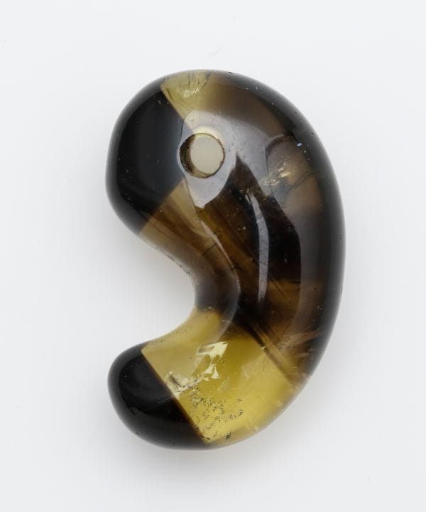 黒水晶/水晶MIX古代勾玉（Lサイズ）(山東省産): 『岩座(いわくら