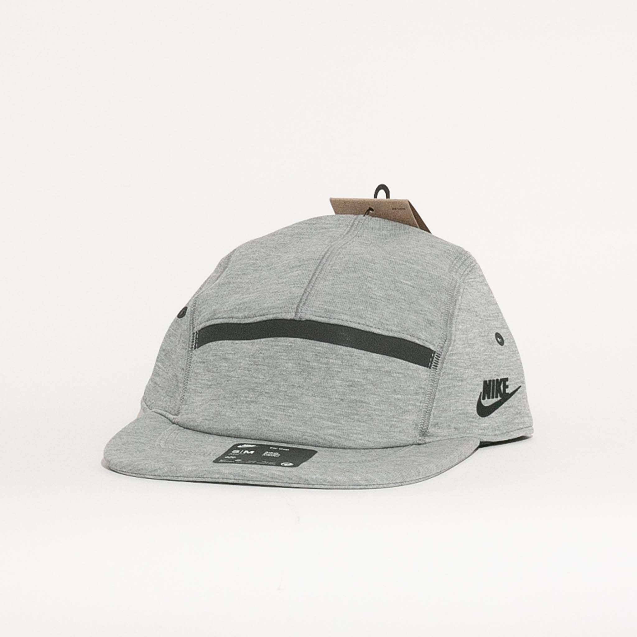 Nike Fly Unstructured Flat Bill Tech Fleece Cap Dark Grey Heather