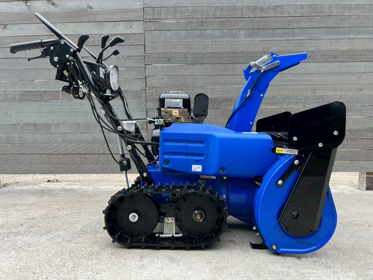 除雪機 ヤマハ YT660！2025年式！ブレード搭載！未使用！カバー付き