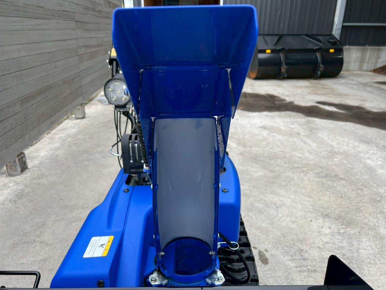 除雪機 ヤマハ YT660！2025年式！ブレード搭載！未使用！カバー付き