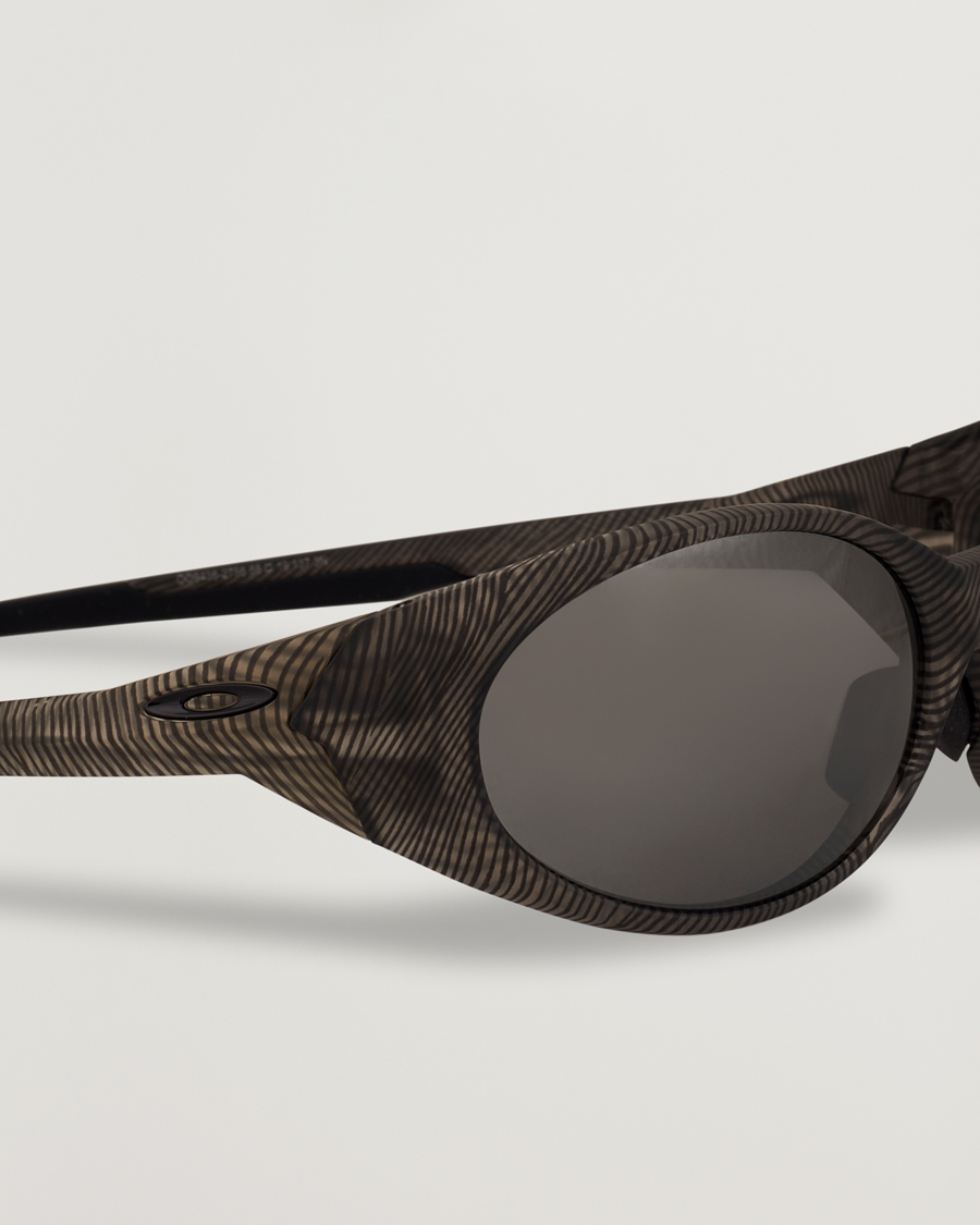 Oakley Eye Jacket Redux Sunglasses Matte Grey bei Care of Carl