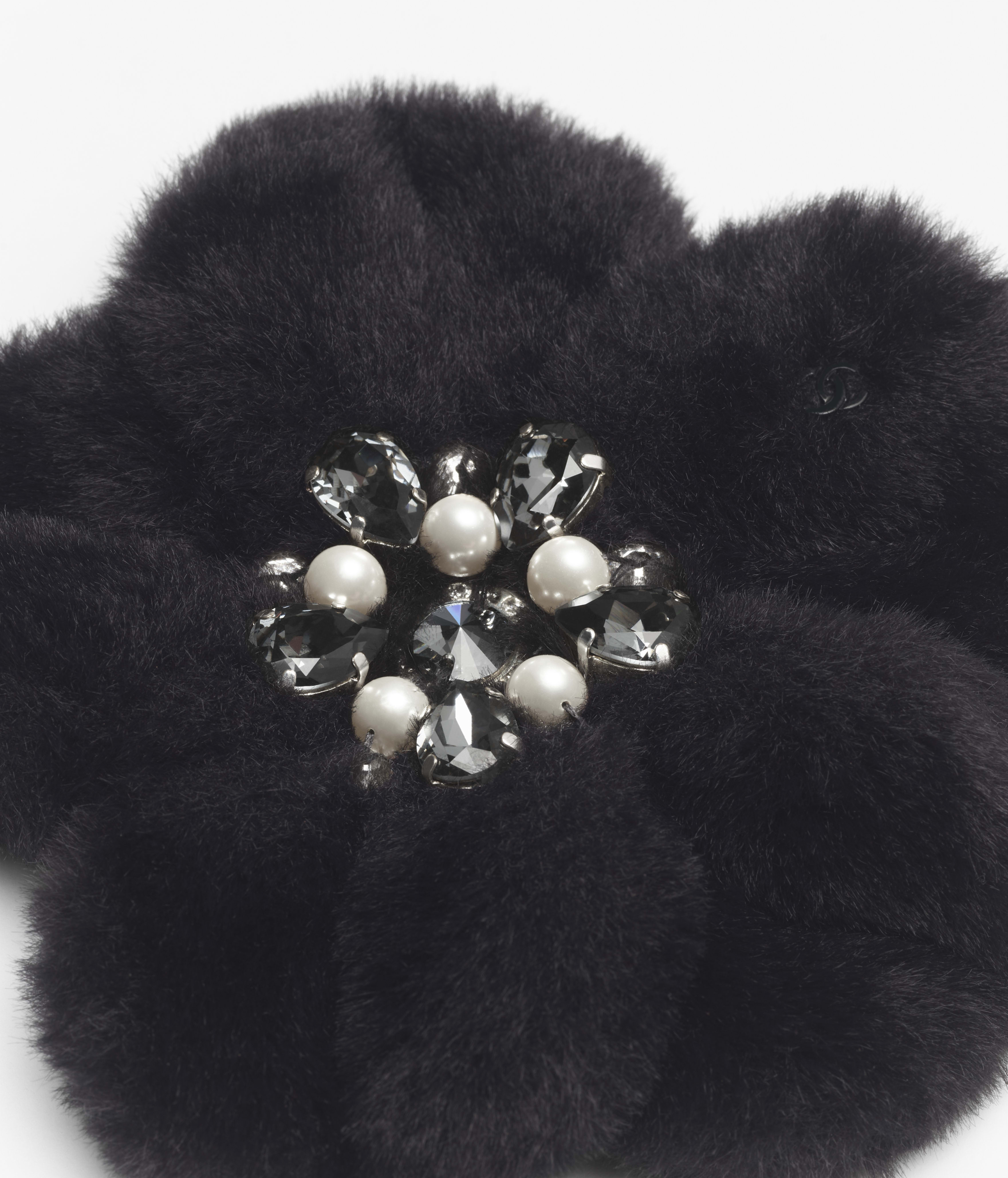 Camellia - Mixed fibers, strass & glass pearls, black — Fashion