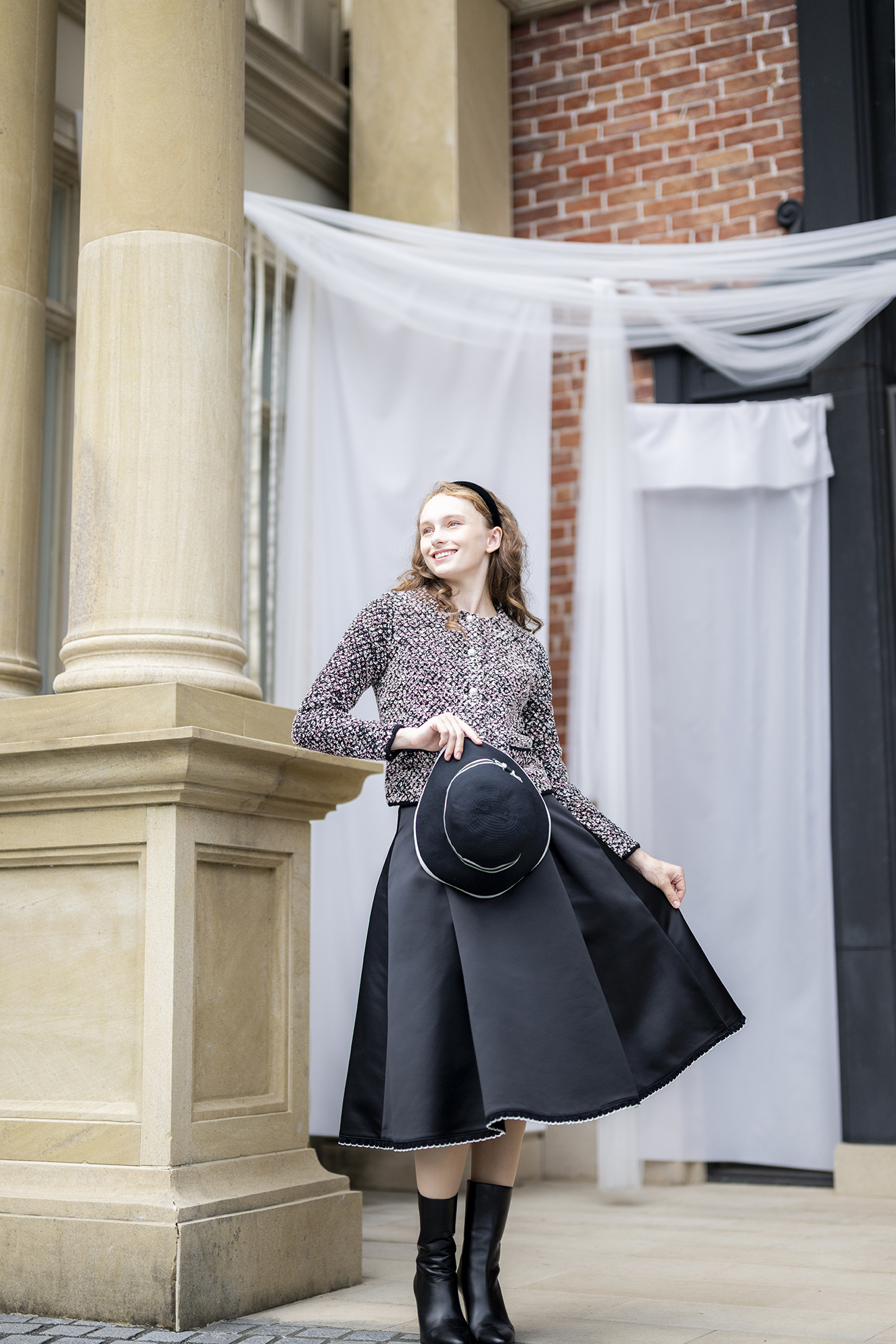 上質サテン素材 フリル付きタックフレアスカート【JM2399BE】 商品詳細