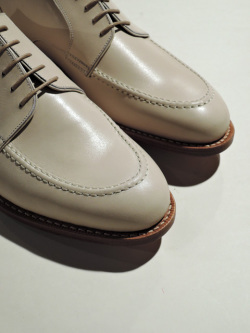 JALAN SRIWIJAYA (ジャランスリワヤ） 98714 EDWARD Uチップ *IVORY