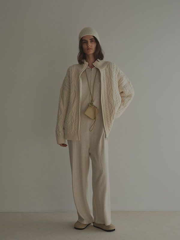 ETRE TOKYO - レザーコードカラビナスクエアパース (BEIGE) | ADDICT