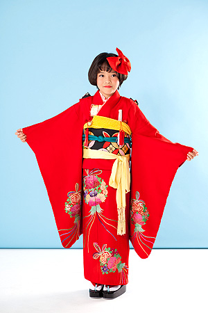 七五三☆七歳 かわいい花薬玉刺繍 | 着物レンタルの灯屋2 ブログ