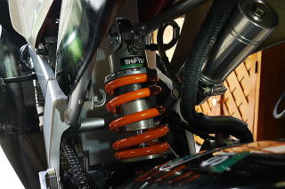 シフトアップ レーシングサスペンションN1