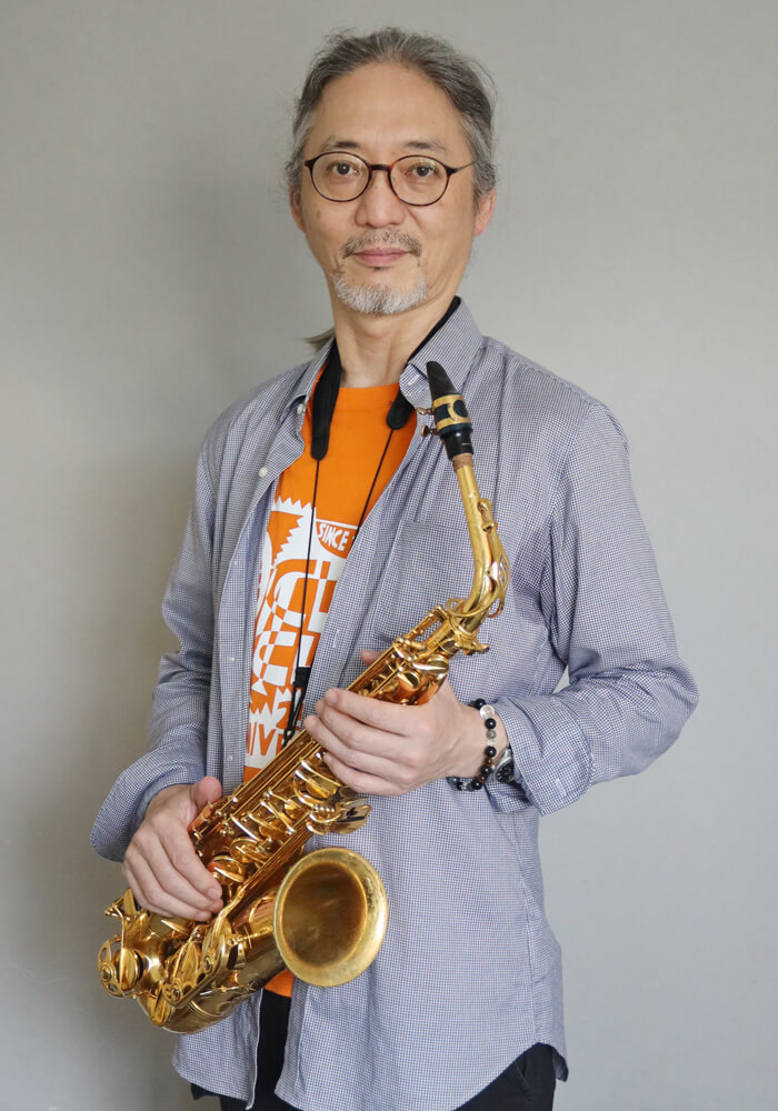 サックス奏者｜津上研太 Kenta Tsugami ｜アーティストガイド SAX ONLINE