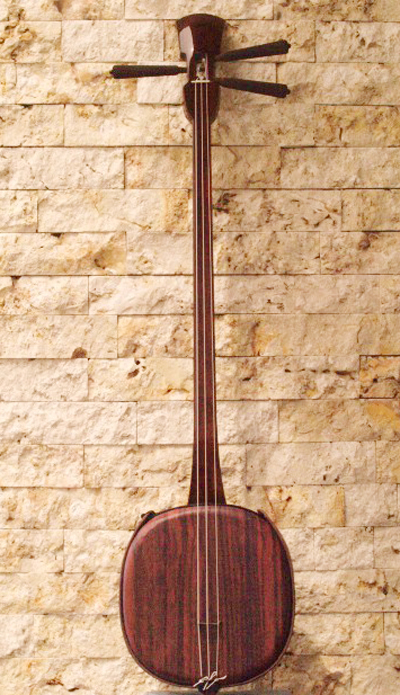 三線 販売｜沖縄の三線専門店【ASOVIVA】