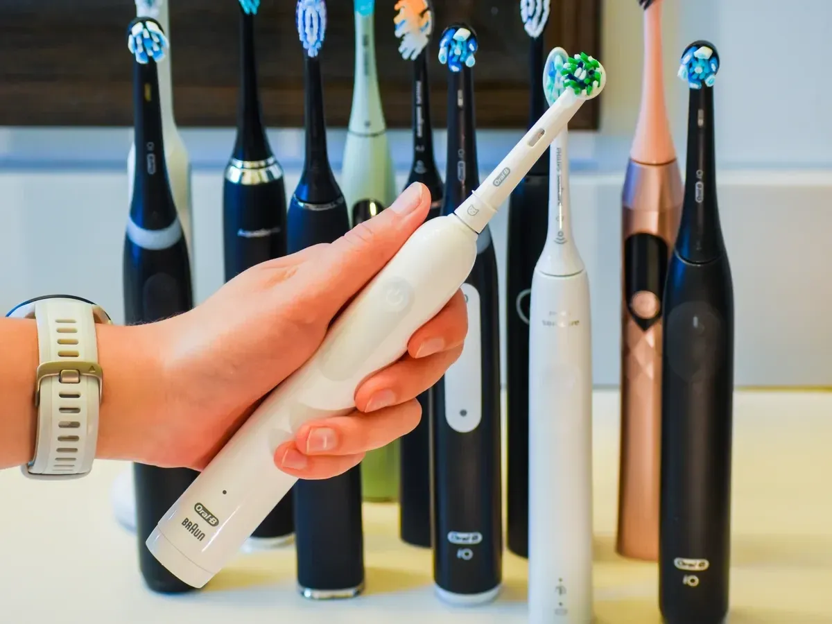 日本の電動歯ブラシ市場規模は2033年に2億8,360万米ドルに達すると予測