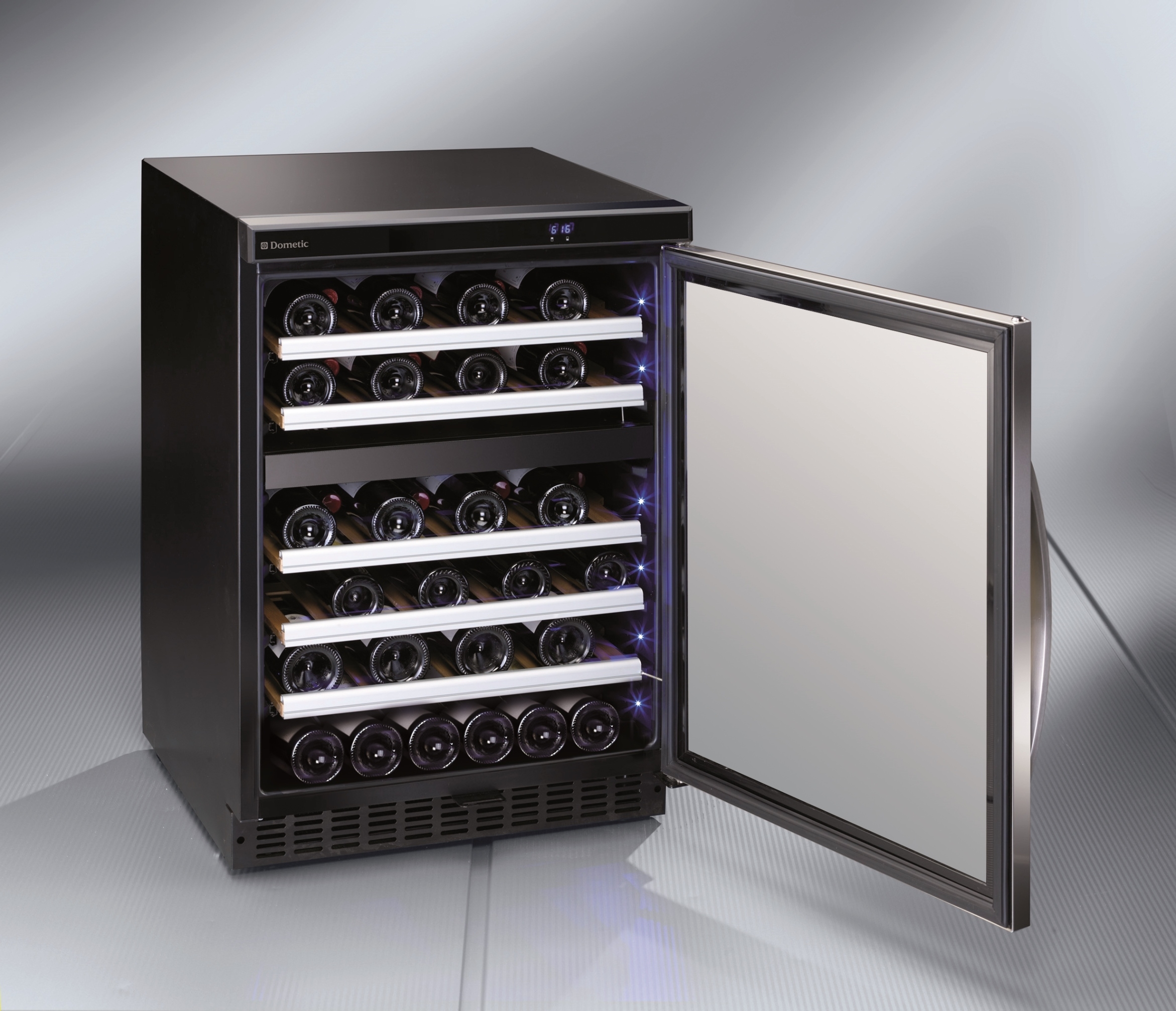 ワインセラー Ma Cave / マ・カーブ D50」 2014年3月1日(土)発売