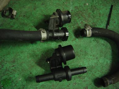 ボルボ940 ヒーターバルブ破損 | ボルボ専門店・アウトゲゼレ