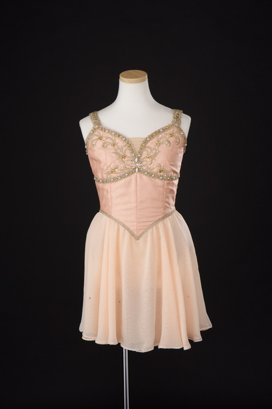 アルモワール・ドゥ・コステューム | ジョーゼット・モダンテイスト