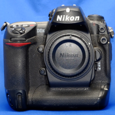 ニコンD2H (Nikon D2H) | Camera Museum by awane-photo.com