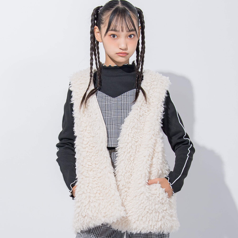 ☆フィラ☆フード付きファーベスト☆のん様専用！ 【公式通販】 FILA