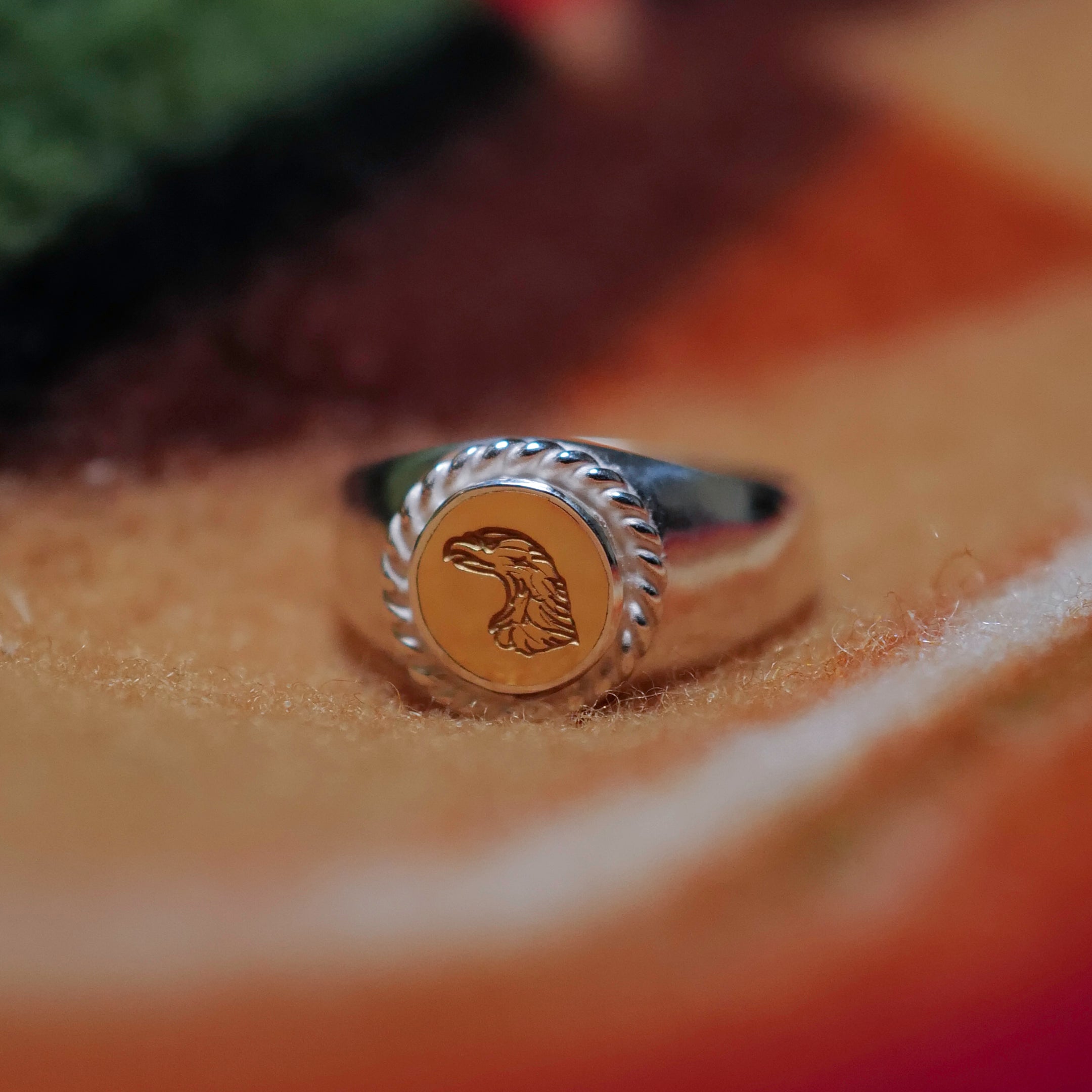 Larry Smith Eagle Head Stamp Ring – BROGUE