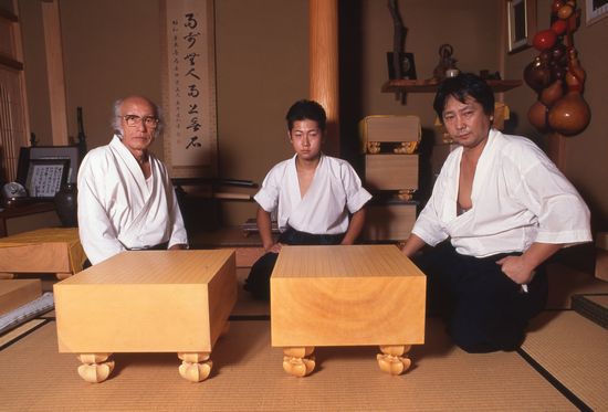 囲碁販売吉田碁盤店 二代目吉田寅義略歴