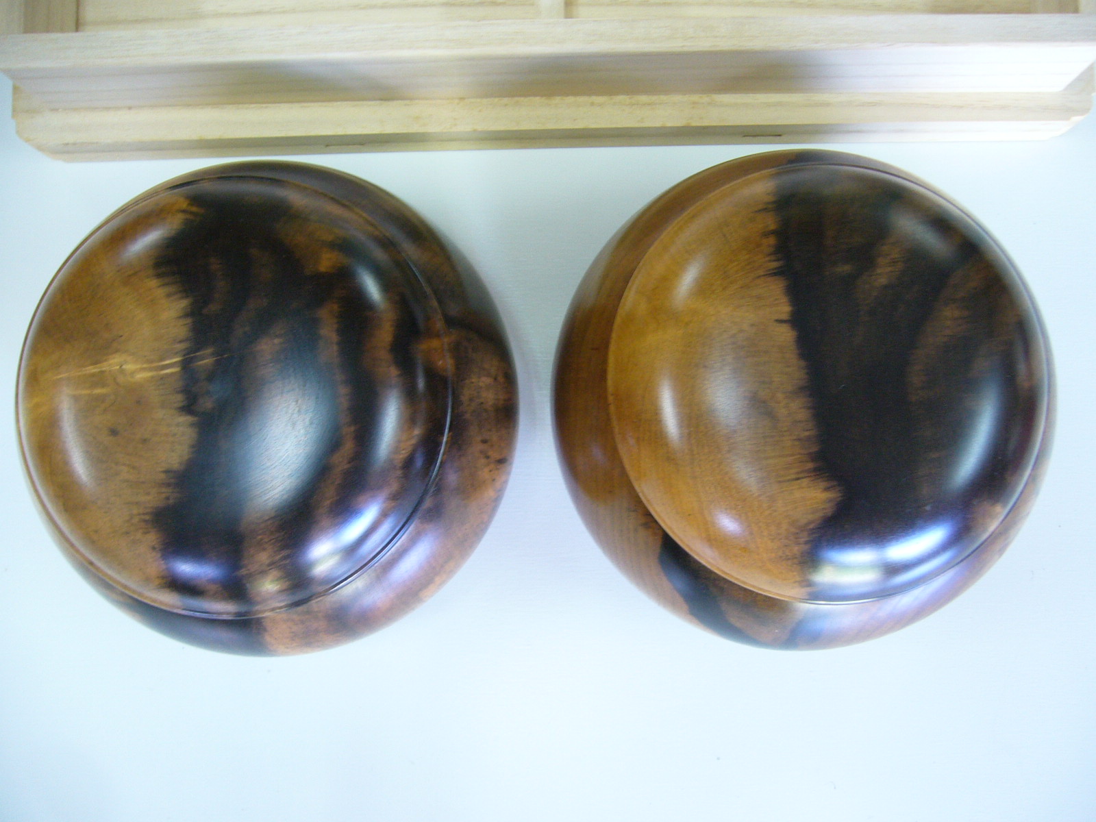 黒柿碁笥 川口碁盤｜こだわりの素材を自店舗で一貫生産の製造直販店