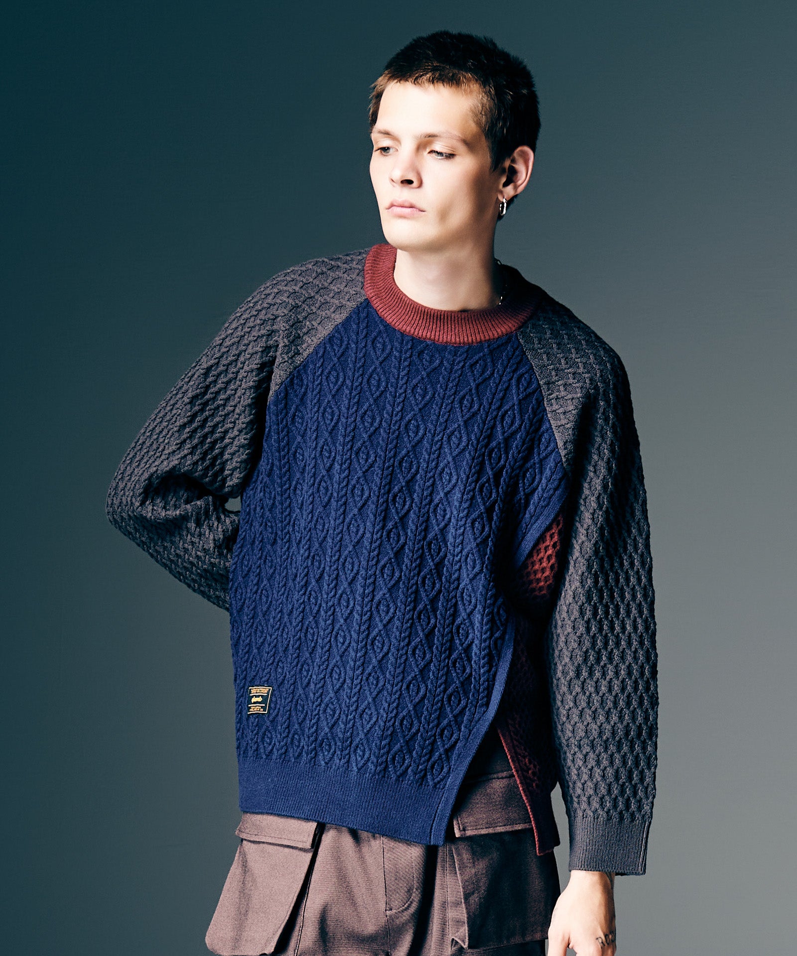 GB0126/KNT07 : Asymmetry Cable Knit / アシンメトリーケーブルニット