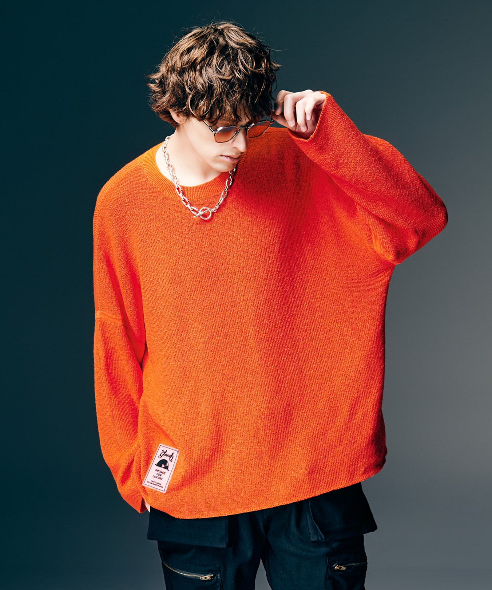 GB0126/KNT11 : Rubber Tag Knit / ラバータグニット | glamb Online