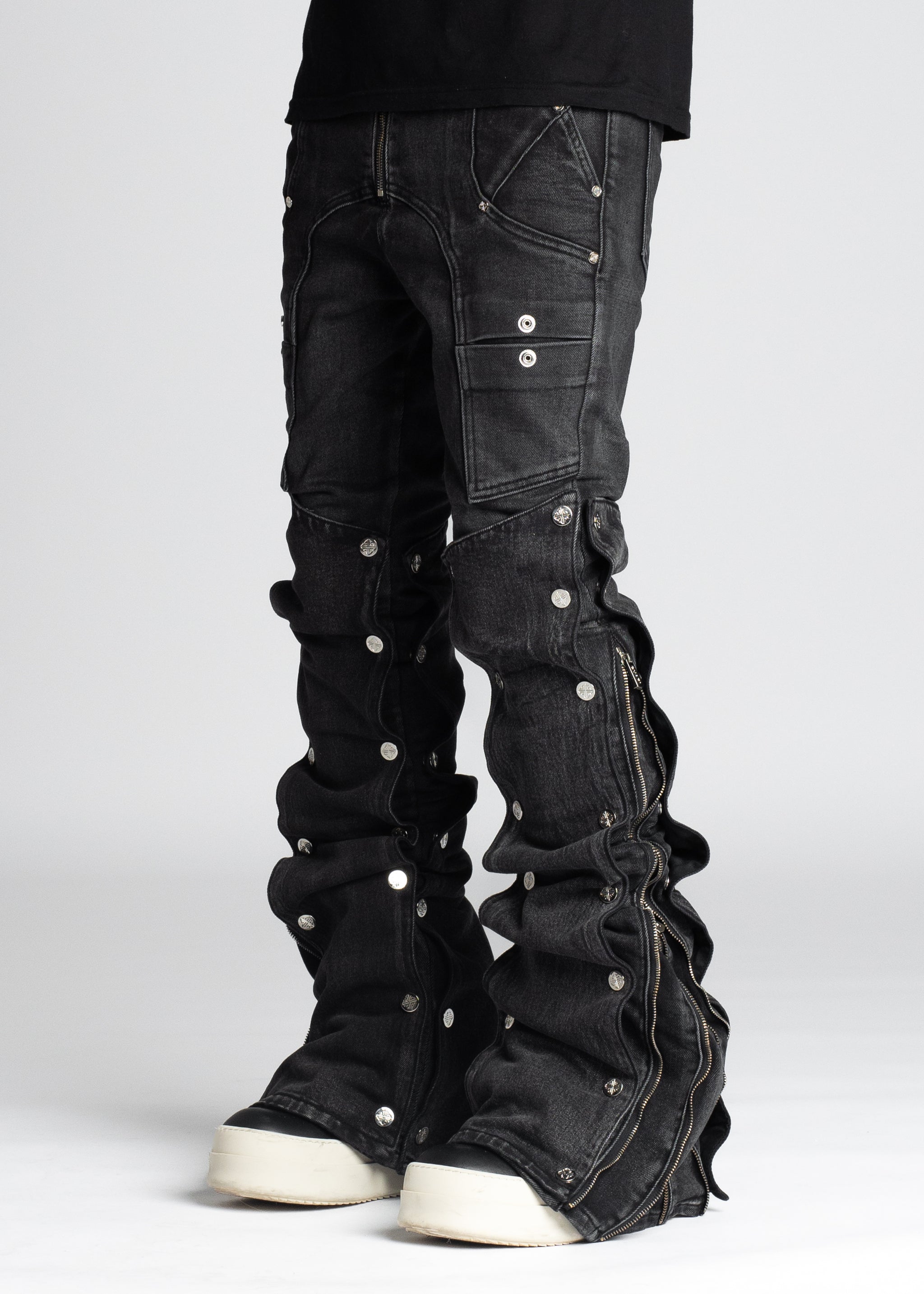 リ*君様 GUAPI ブラックフレアパンツ プレミアムデニム リ*君様 GUAPI