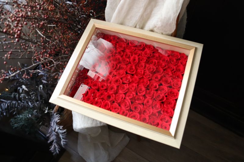プロポーズに人気 108本のバラの花束で永遠を誓う | プリザーブド