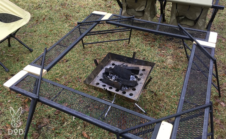 テキーラテーブルが焚き火まわりの囲炉裏テーブルに変身？！テキーラ