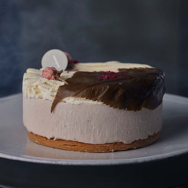 ASAKO IWAYANAGI バニラアイスショートケーキ 桜餅｜DEAN & DELUCA【公式】