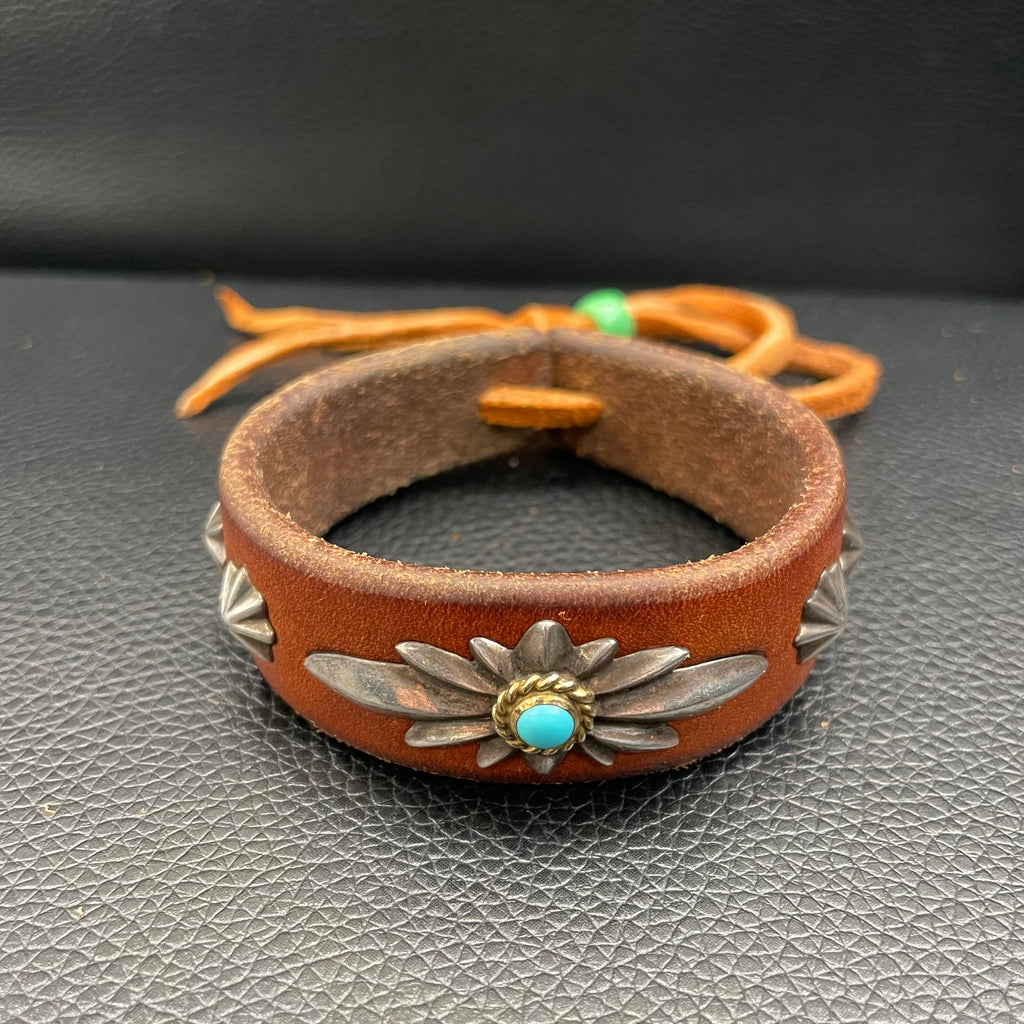 ゴローズ goro's 金縄TQ付GCコンチョ革ブレス(赤茶) – DELTAone