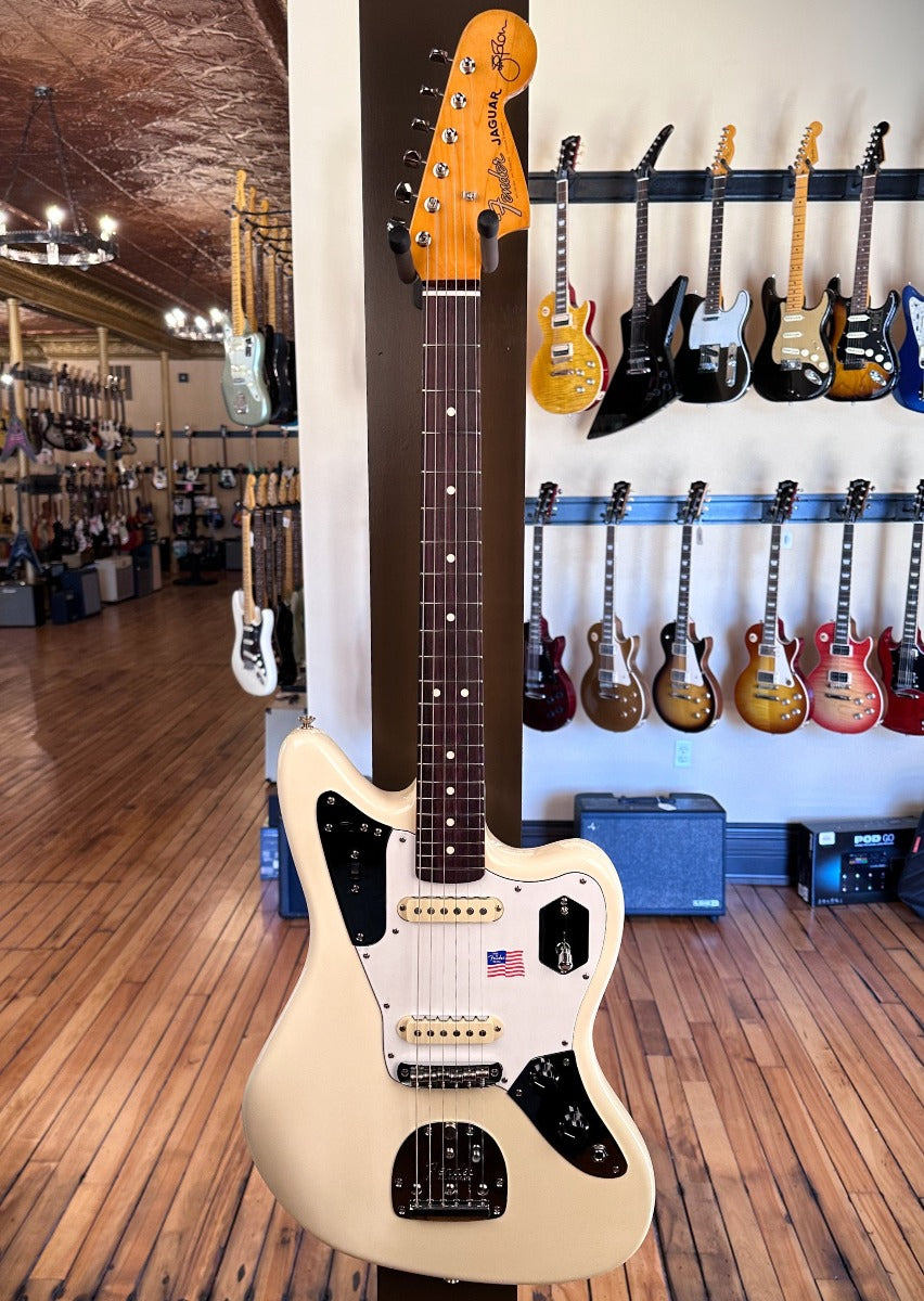 Johnny Marr Jaguar - Olympic White – Dave's Guitar Shop