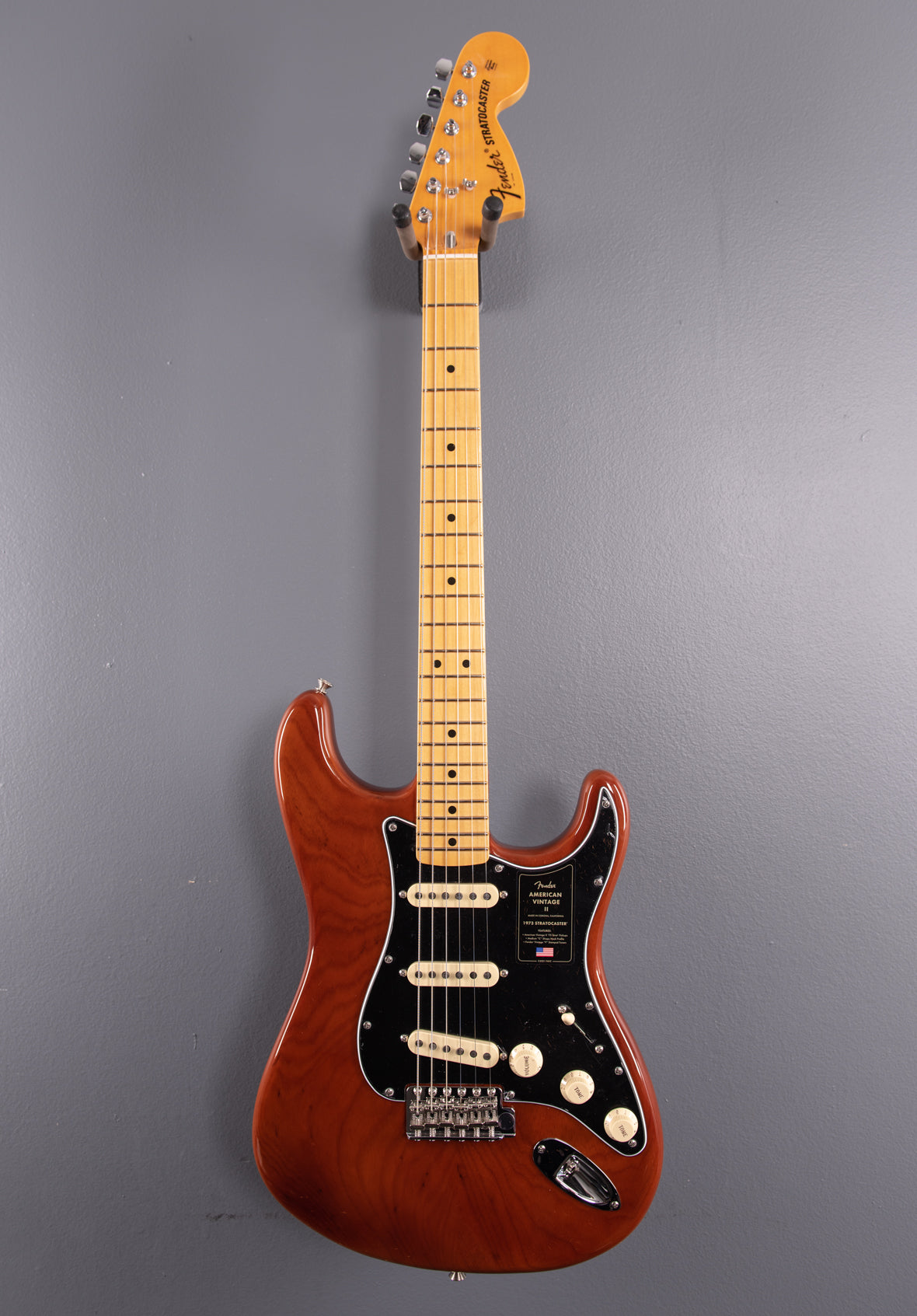 American Vintage II 1973 Stratocaster - Mocha w/Maple – Dave's