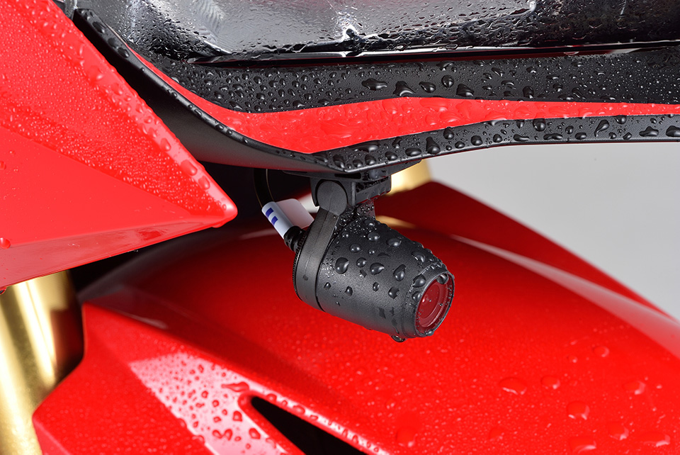 オートバイ専用GPSドライブレコーダー｜MIO M760D