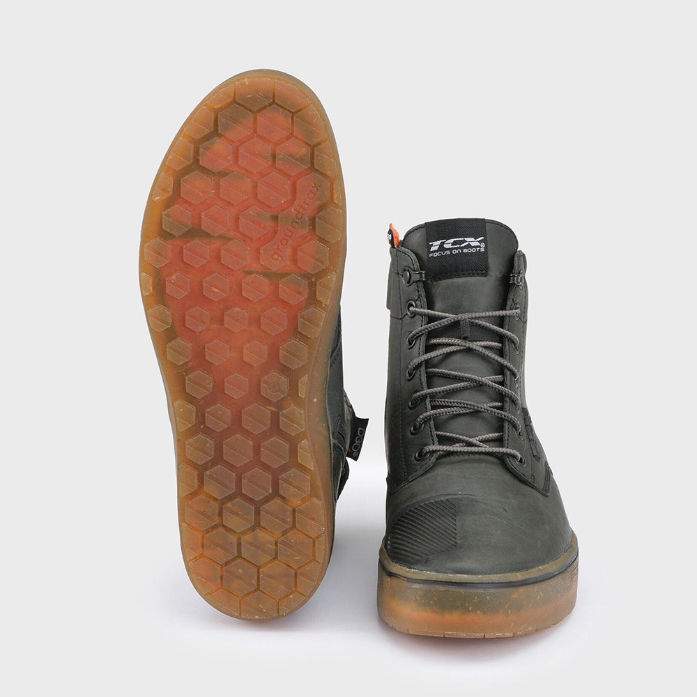 ダートウッド Waterproof｜TCX BOOTS｜安全性と快適性を両立した世界