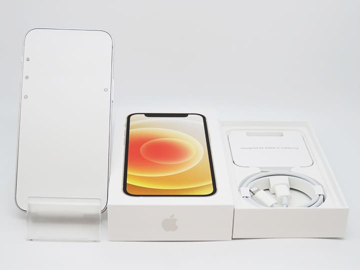 AQUOS ケータイ2 602SH ホワイト Y!mobile版SIMフリー｜中古スマホ