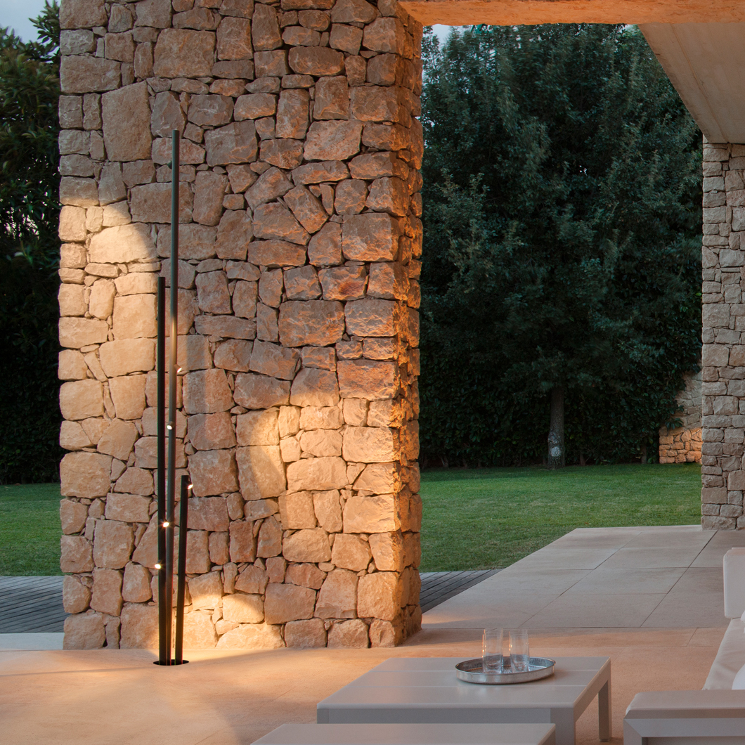 Vibia Bamboo Triple Exterior Floor Lamp | Darklight Design