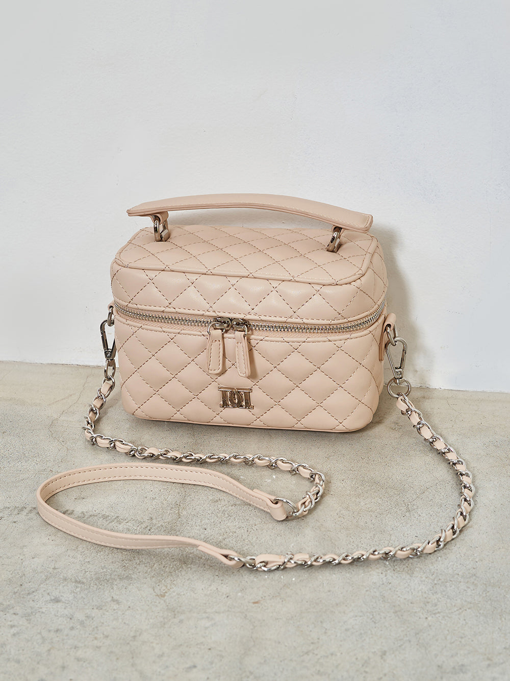 オープンリボンノースリカットトップス – Darich (ダーリッチ)