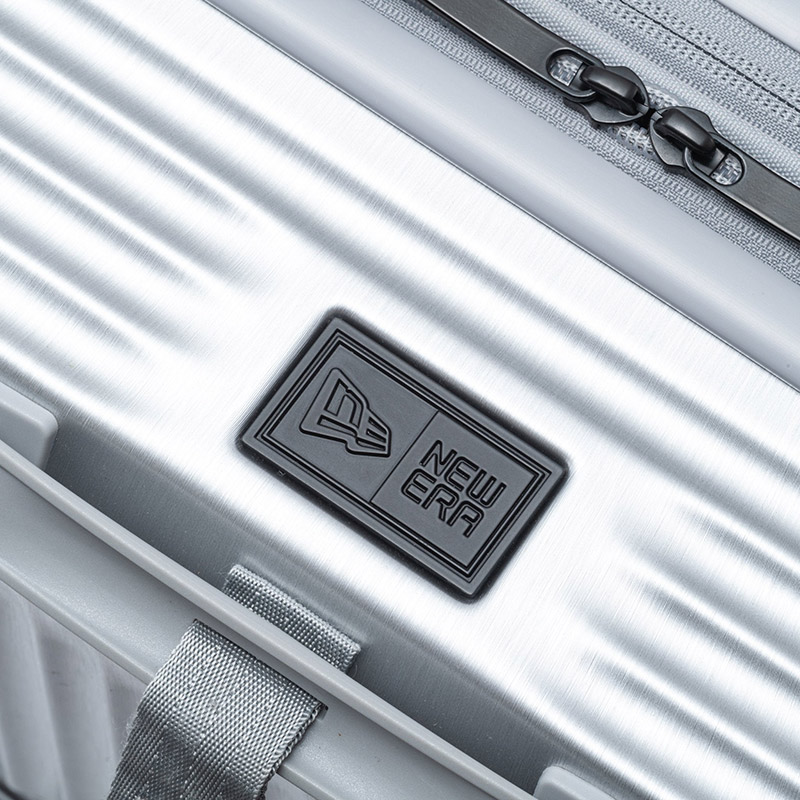 NEWERA（ニューエラ） “Wheel Carry Case 60-66L キャリーケース