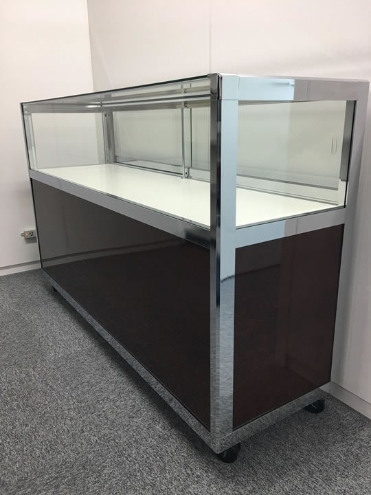 引き取り限定】ちゃむ様限定 ホワイト ガラスケース 大きめ 引き取り