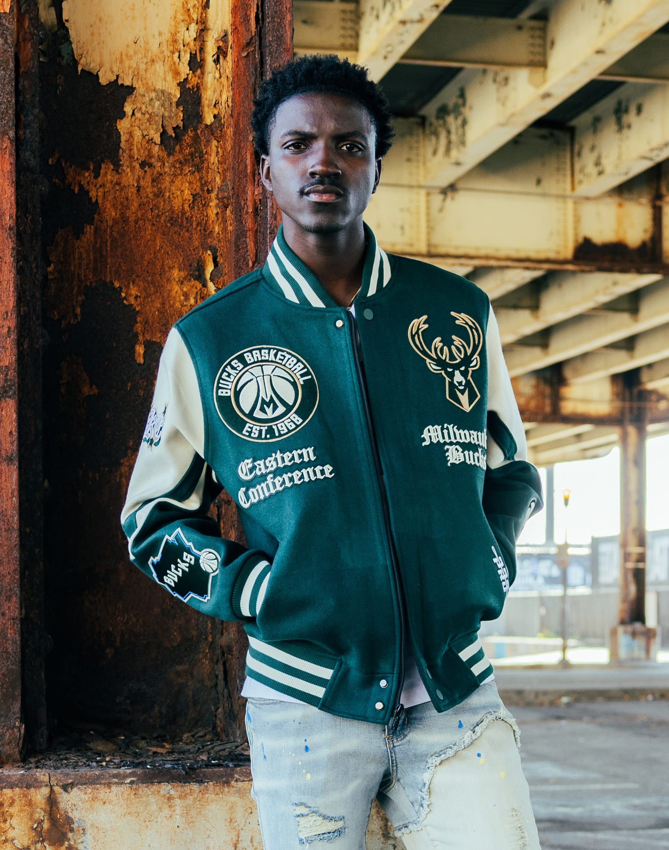 Pro Standard NBA Milwaukee Bucks Varsity Jacket – DTLR