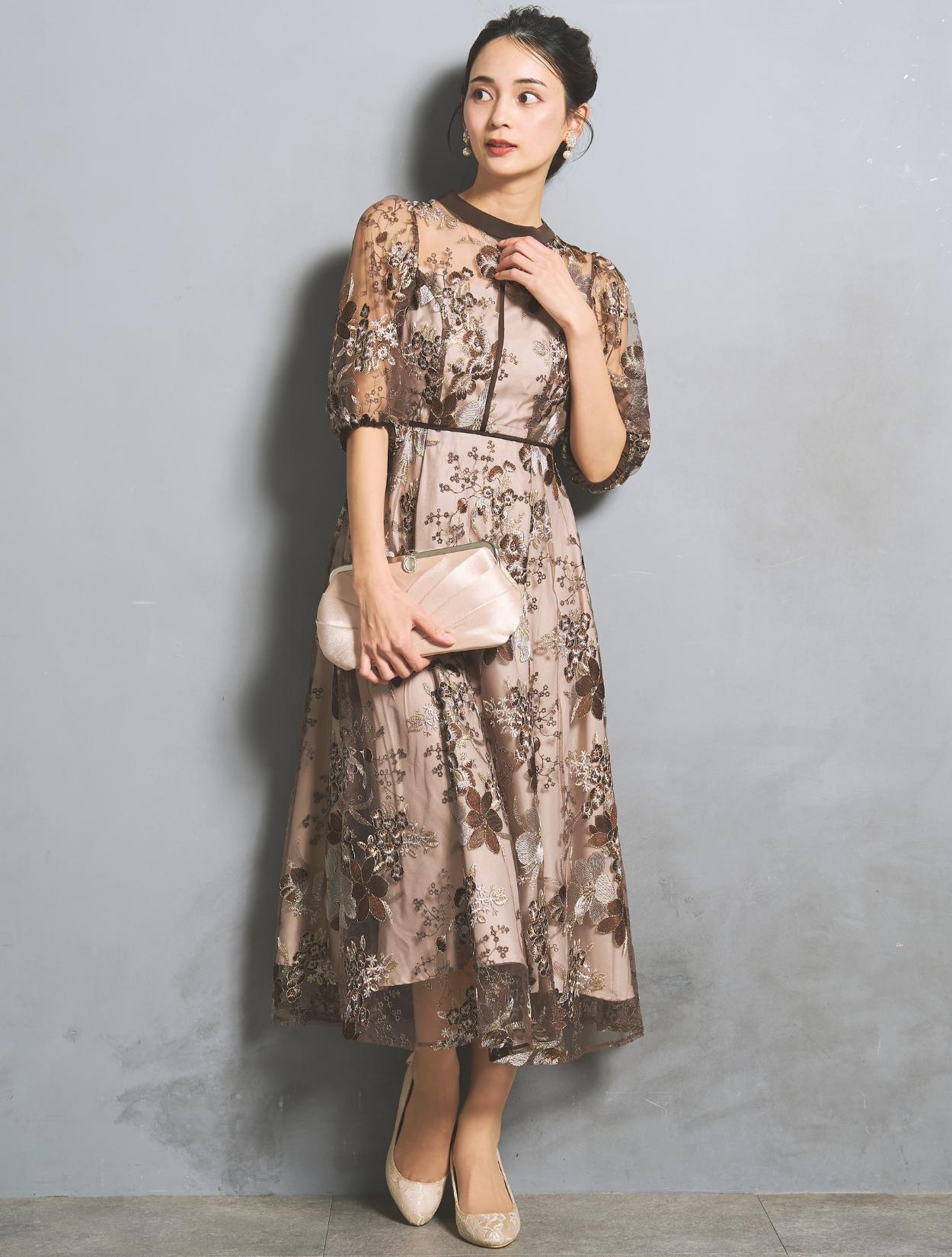 M/L】フラワー刺繍パイピングドレス（ブラウン）DPSET0923のレンタル