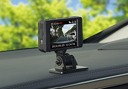 ドライブレコーダー DC-DR412 | COMTEC 株式会社コムテック